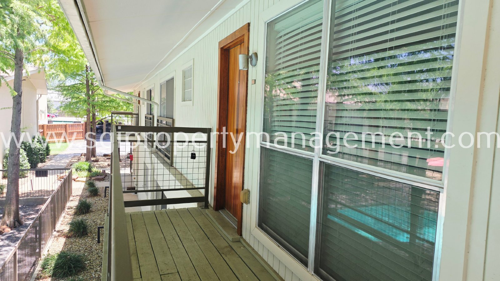 Amazing condo ready for move in property image