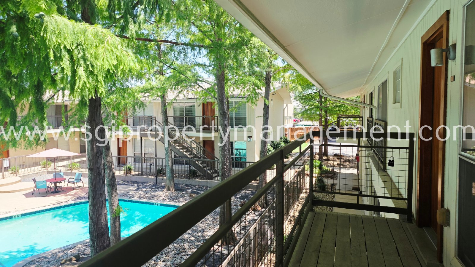 Amazing condo ready for move in property image