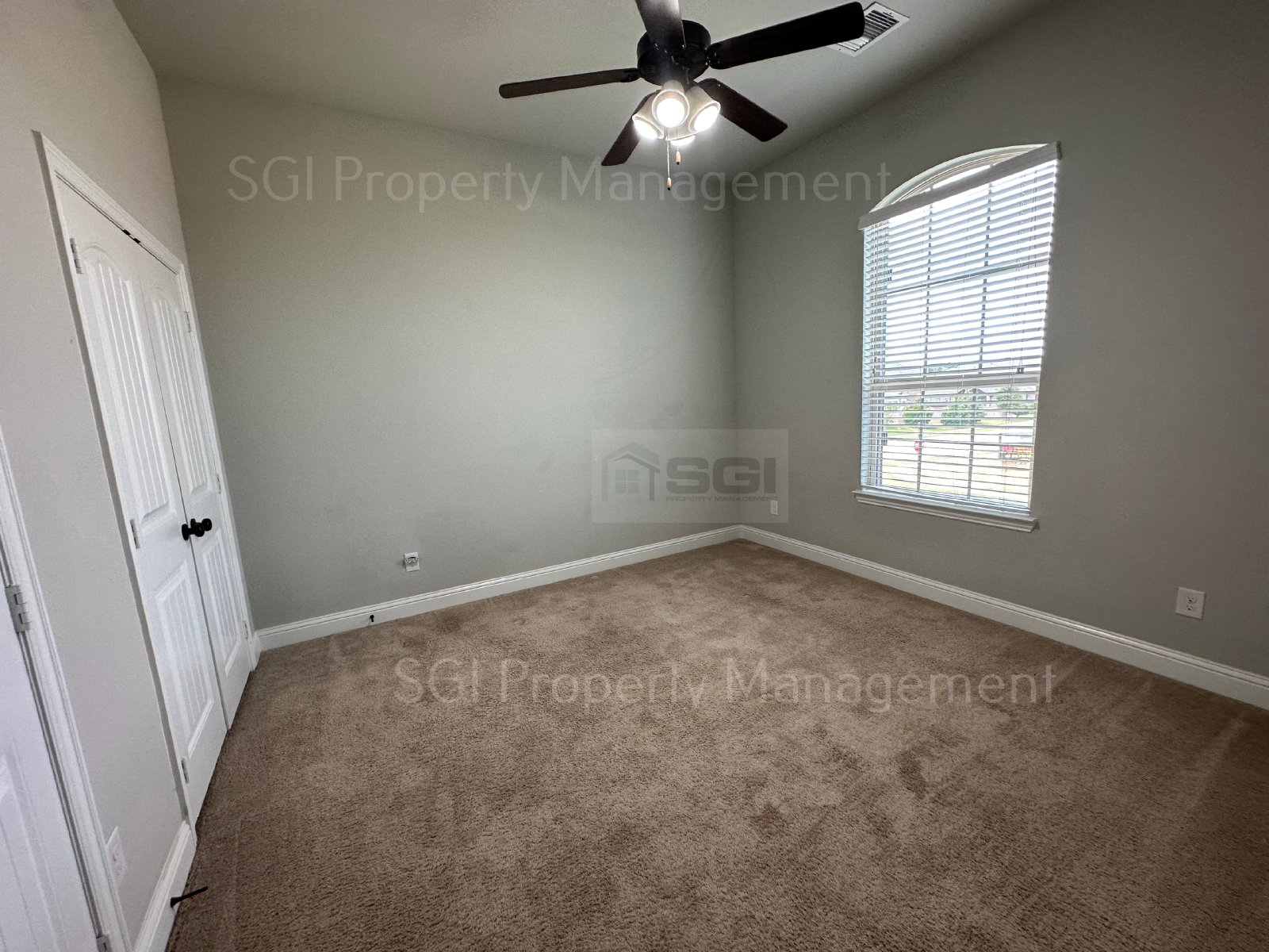 Fantastic 4 bedroom with study in Lantana property image