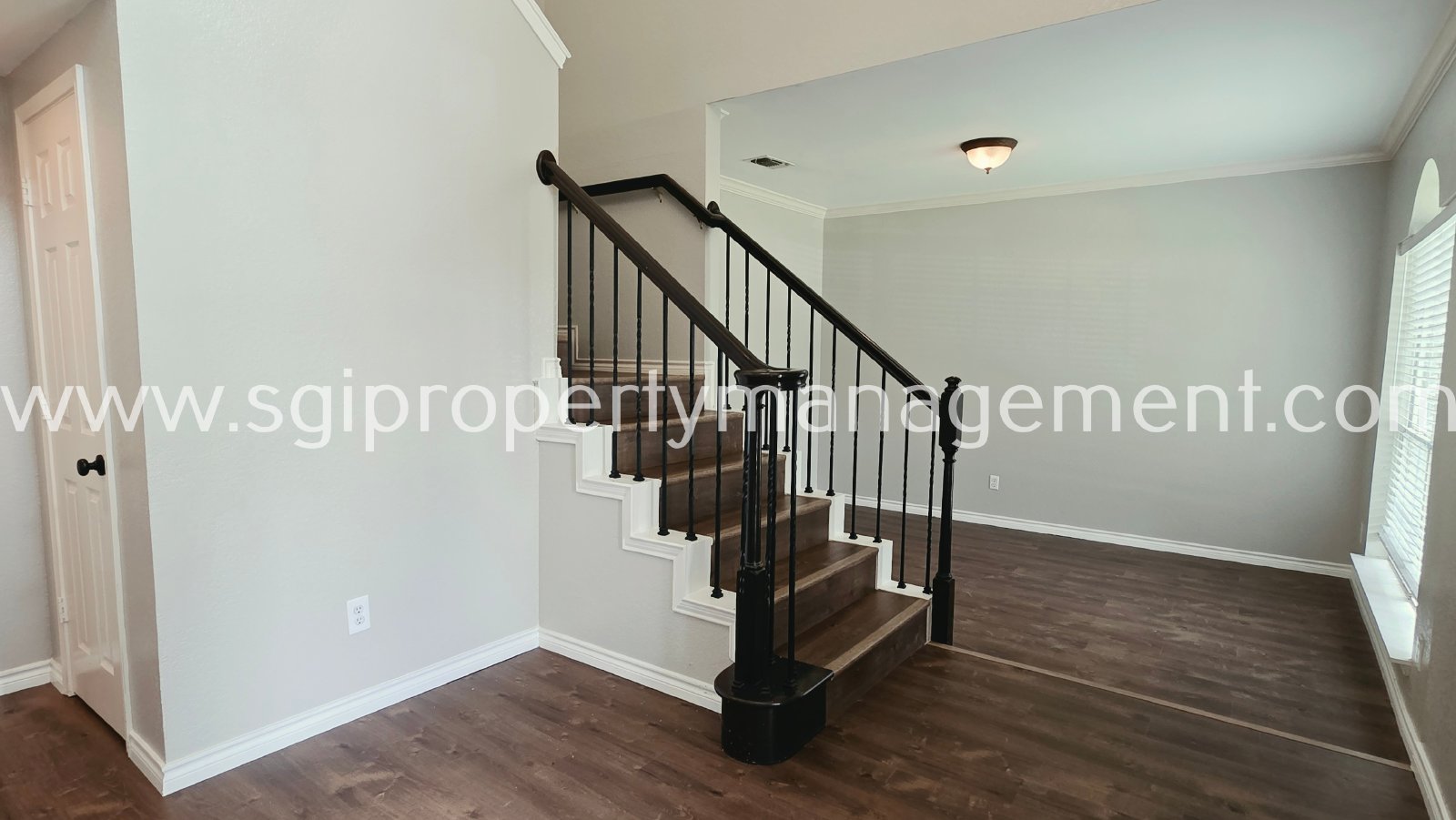 Gorgeous updated home ready for move in property image