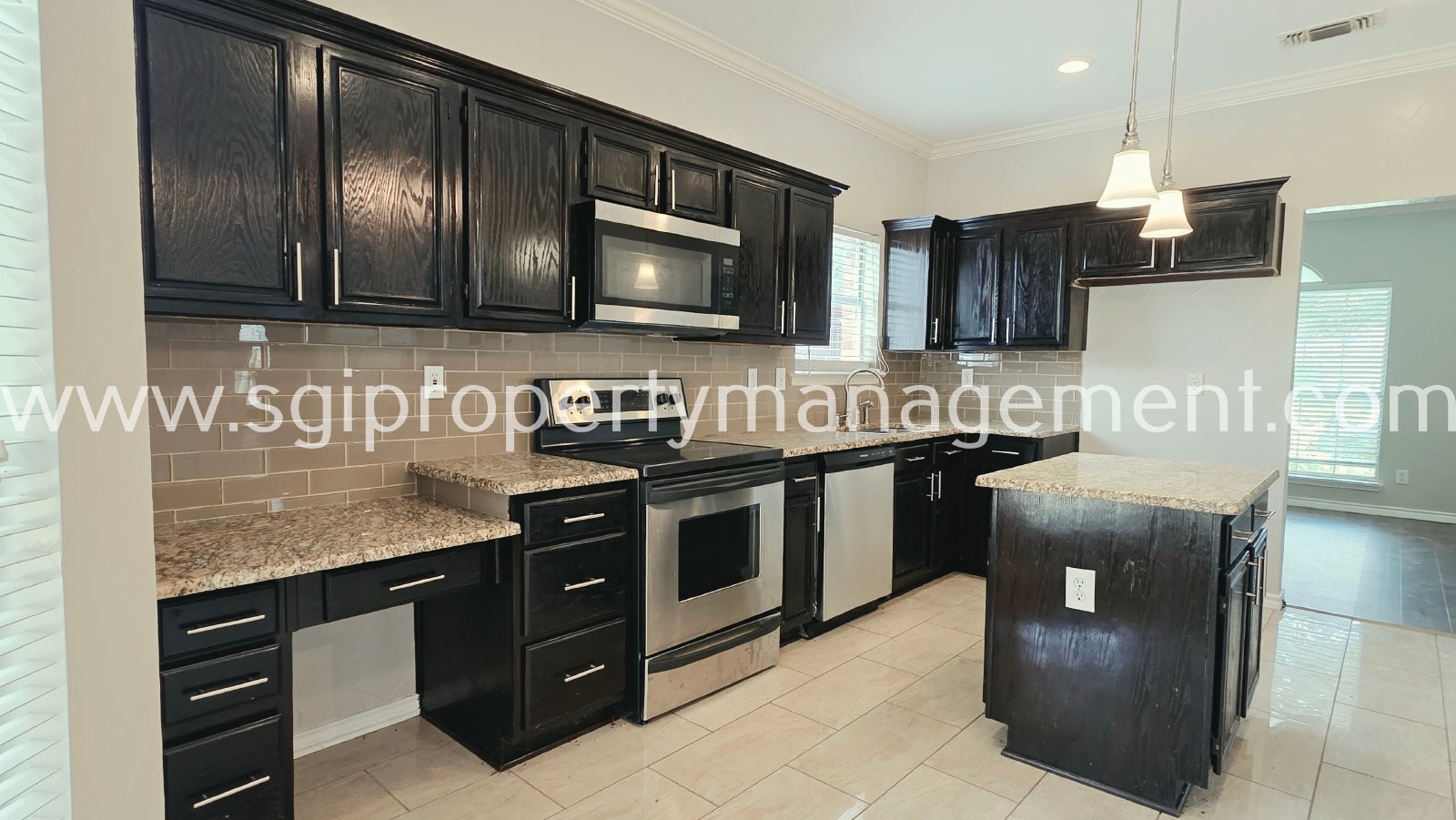 Gorgeous updated home ready for move in property image