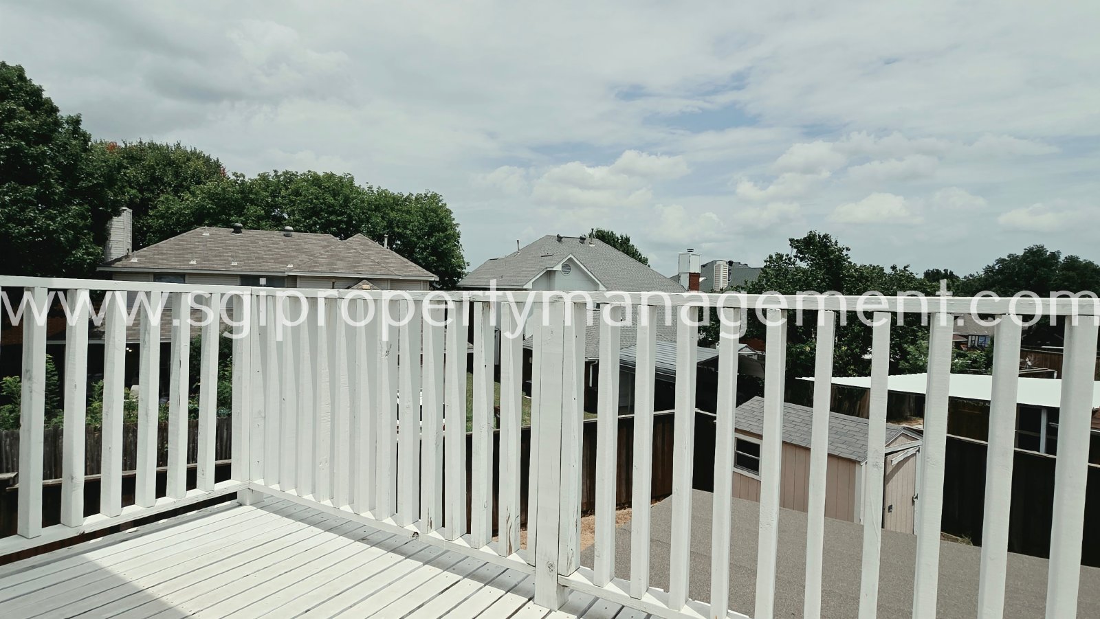 Gorgeous updated home ready for move in property image