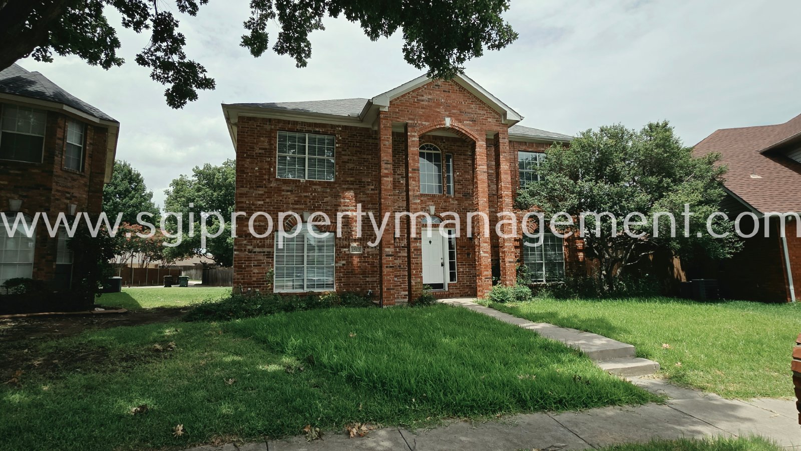 Gorgeous updated home ready for move in property image