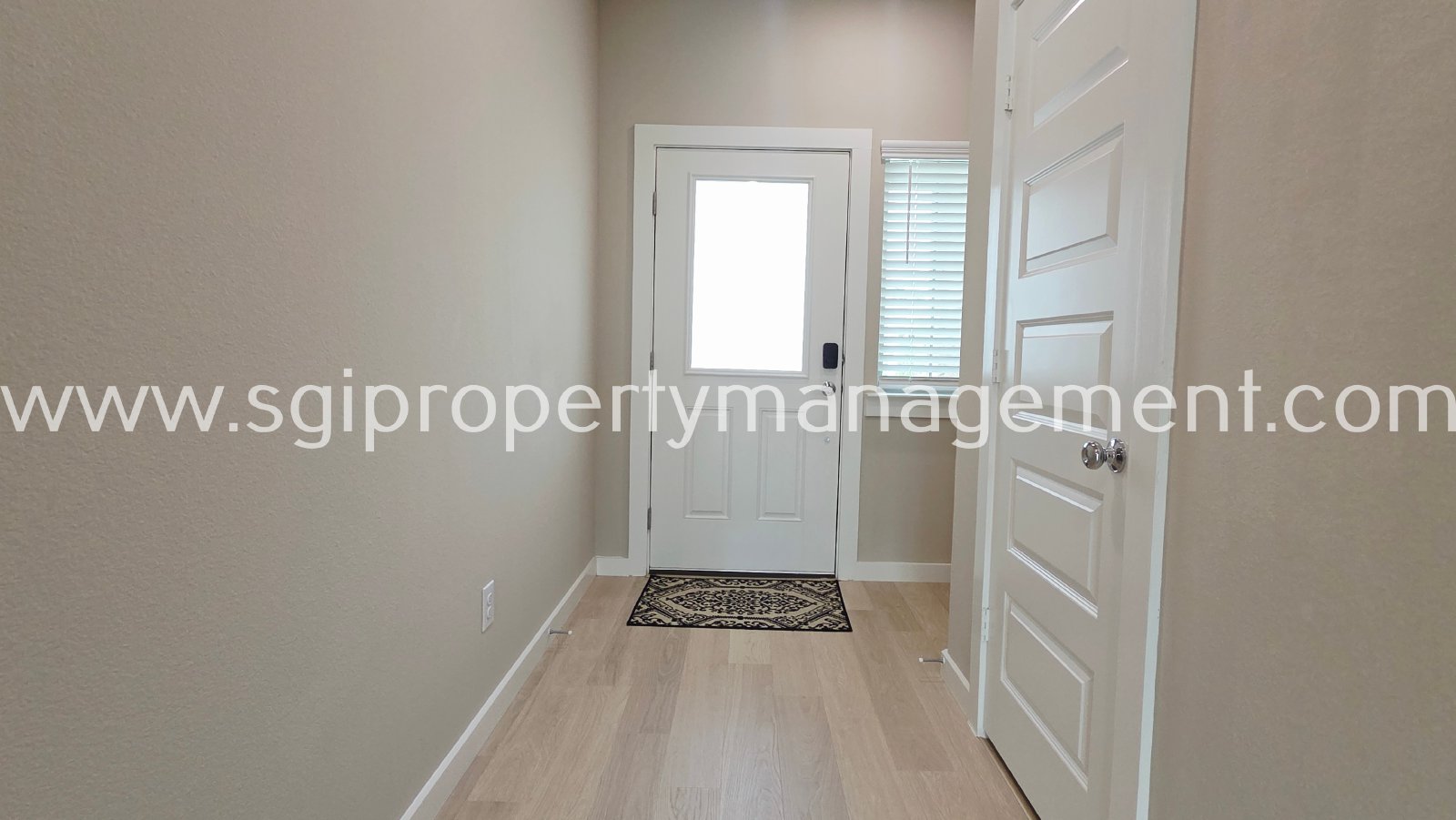 Modern 4 bedroom 2.5 bath! property image