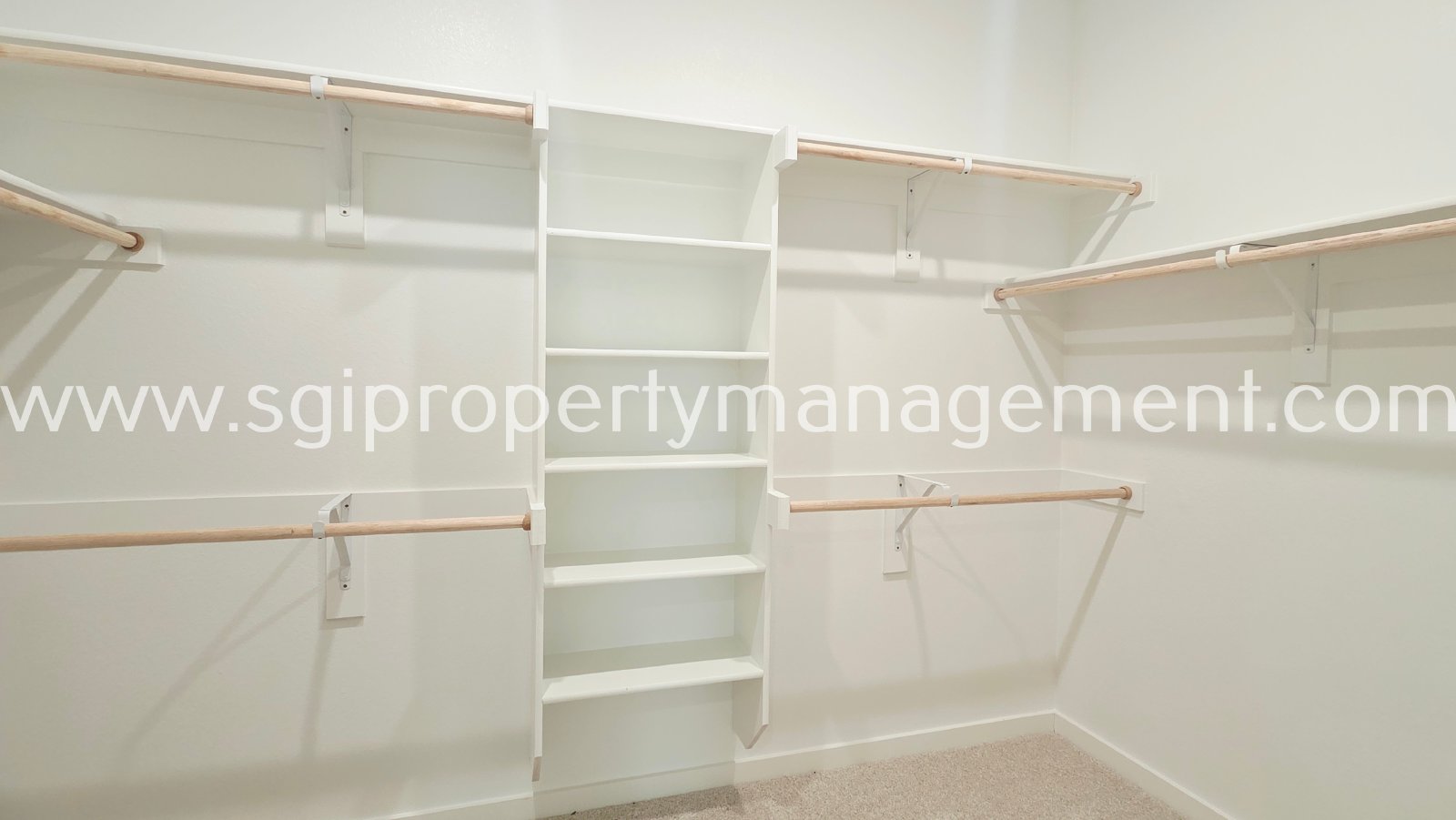 Modern 4 bedroom 2.5 bath! property image