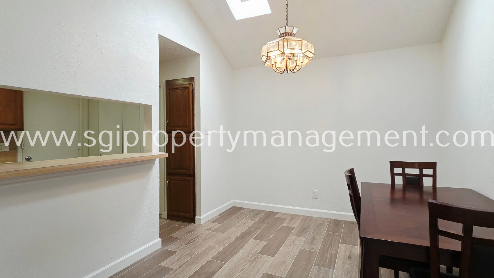 Inviting 2-bedroom 2-bath! property image
