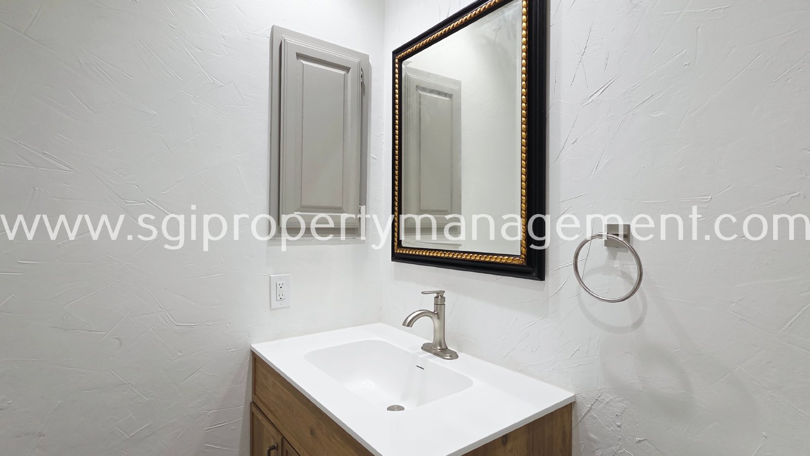 Inviting 2-bedroom 2-bath! property image