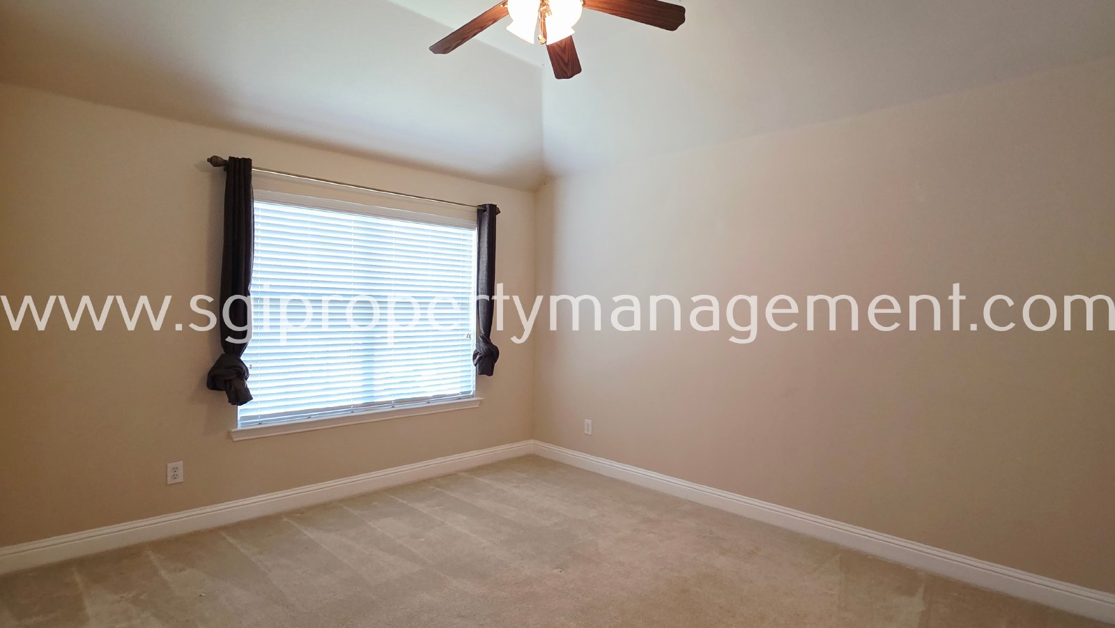 1902 Smoke Tree Trl property image