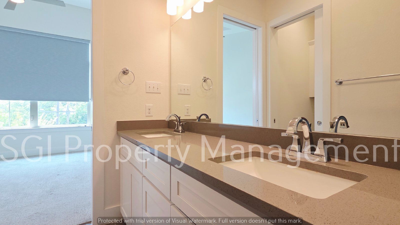 13222 Bee St property image