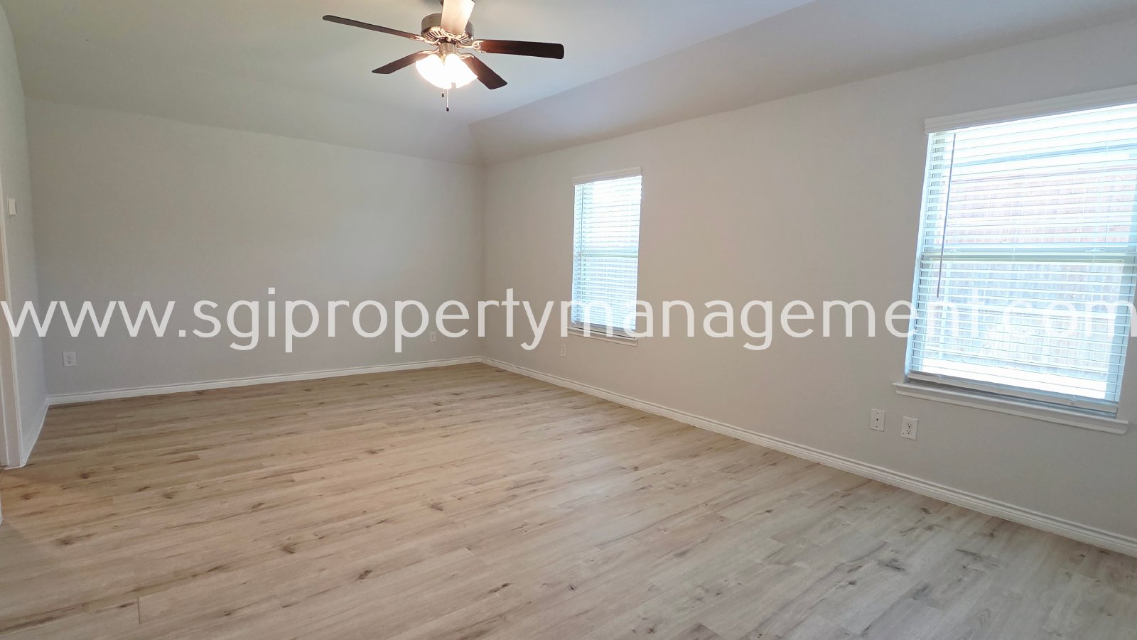 Beautiful updated 4 bedroom Royse City home property image