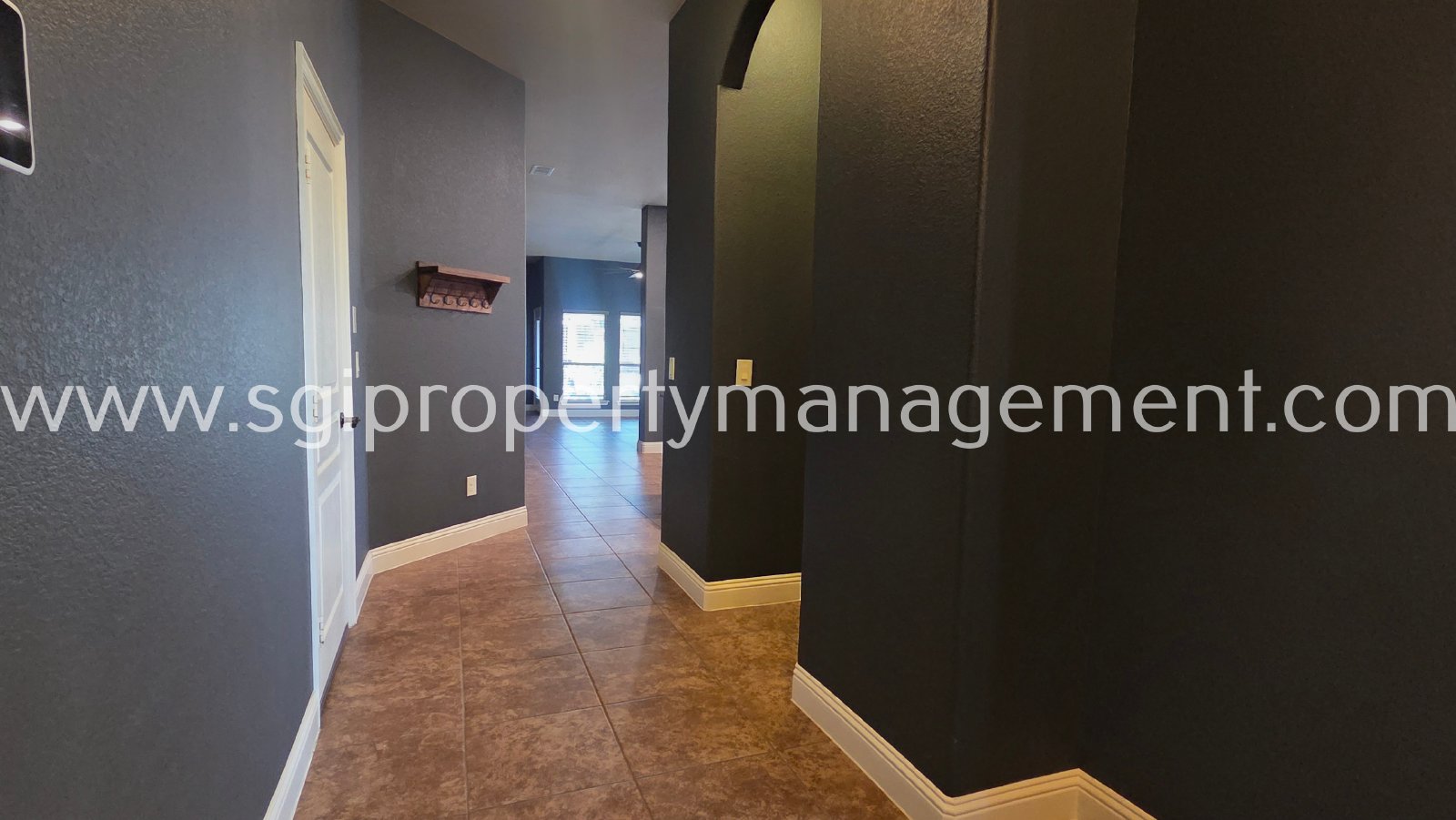 Pristine and Stunning 4 Bedroom! property image
