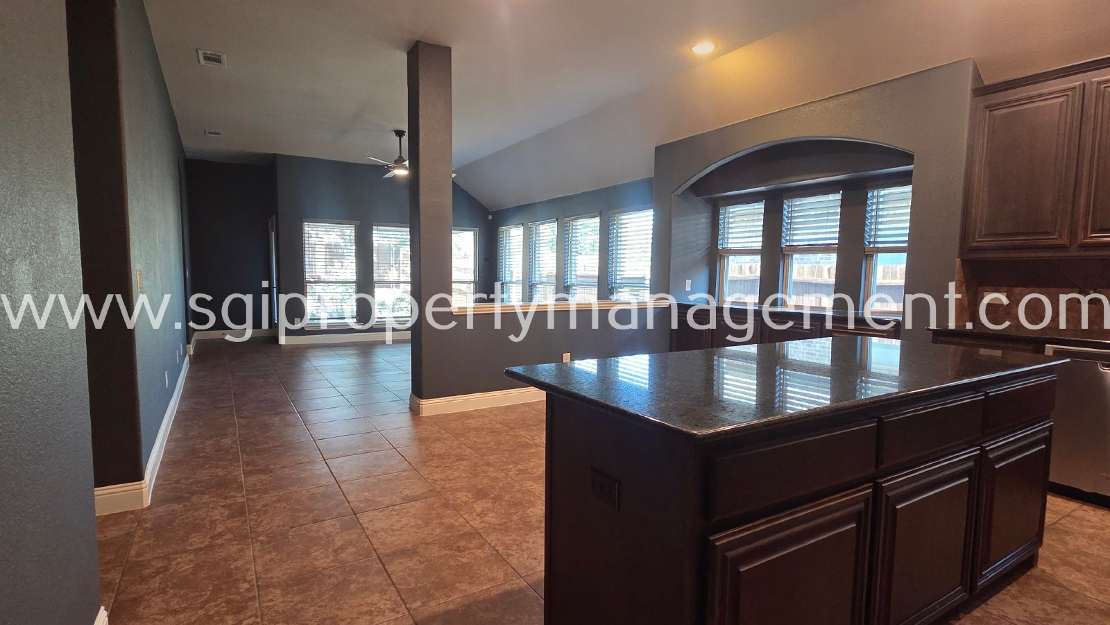 Pristine and Stunning 4 Bedroom! property image
