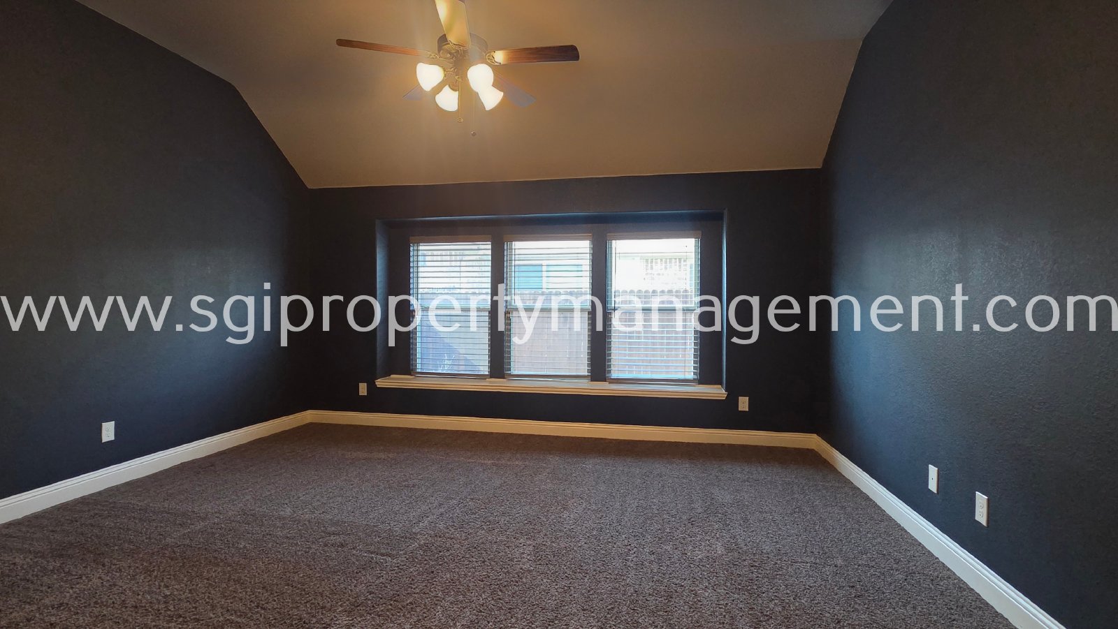 Pristine and Stunning 4 Bedroom! property image