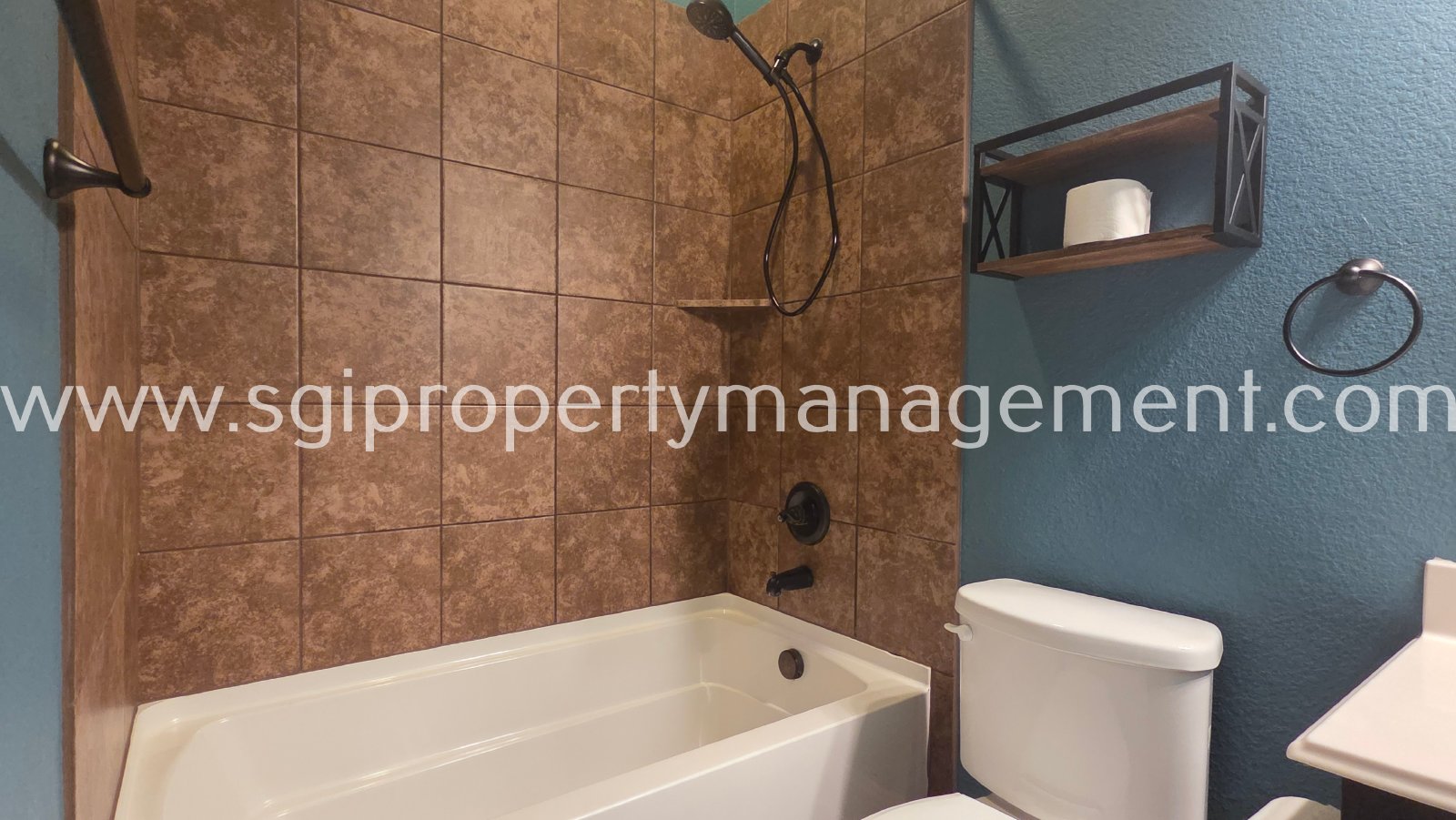 Pristine and Stunning 4 Bedroom! property image