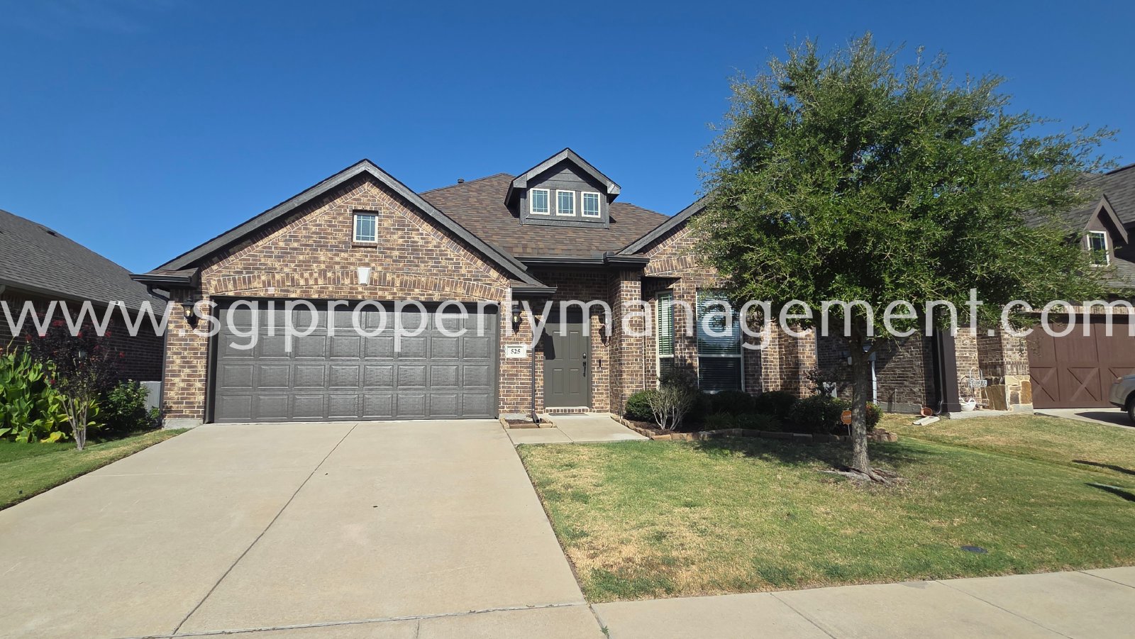 Pristine and Stunning 4 Bedroom! property image
