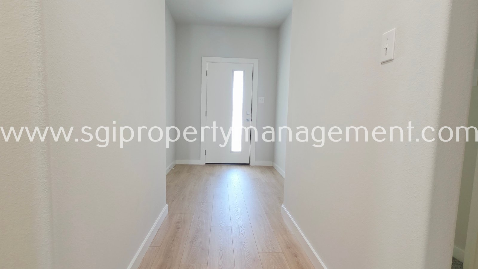 Gorgeous new build ready for move in property image