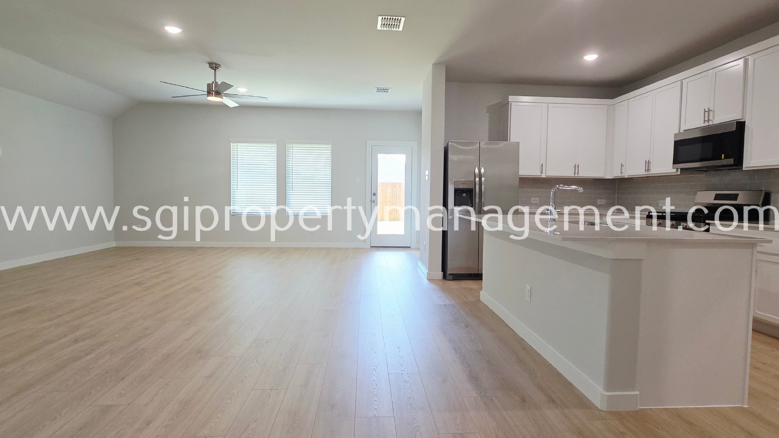 Gorgeous new build ready for move in property image