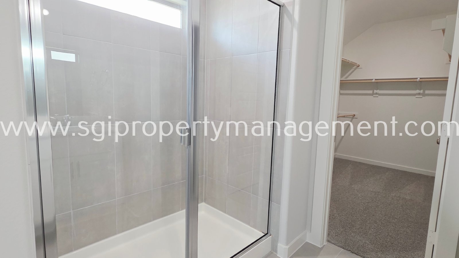 Gorgeous new build ready for move in property image
