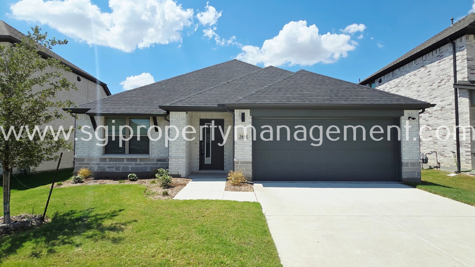 Gorgeous new build ready for move in property image