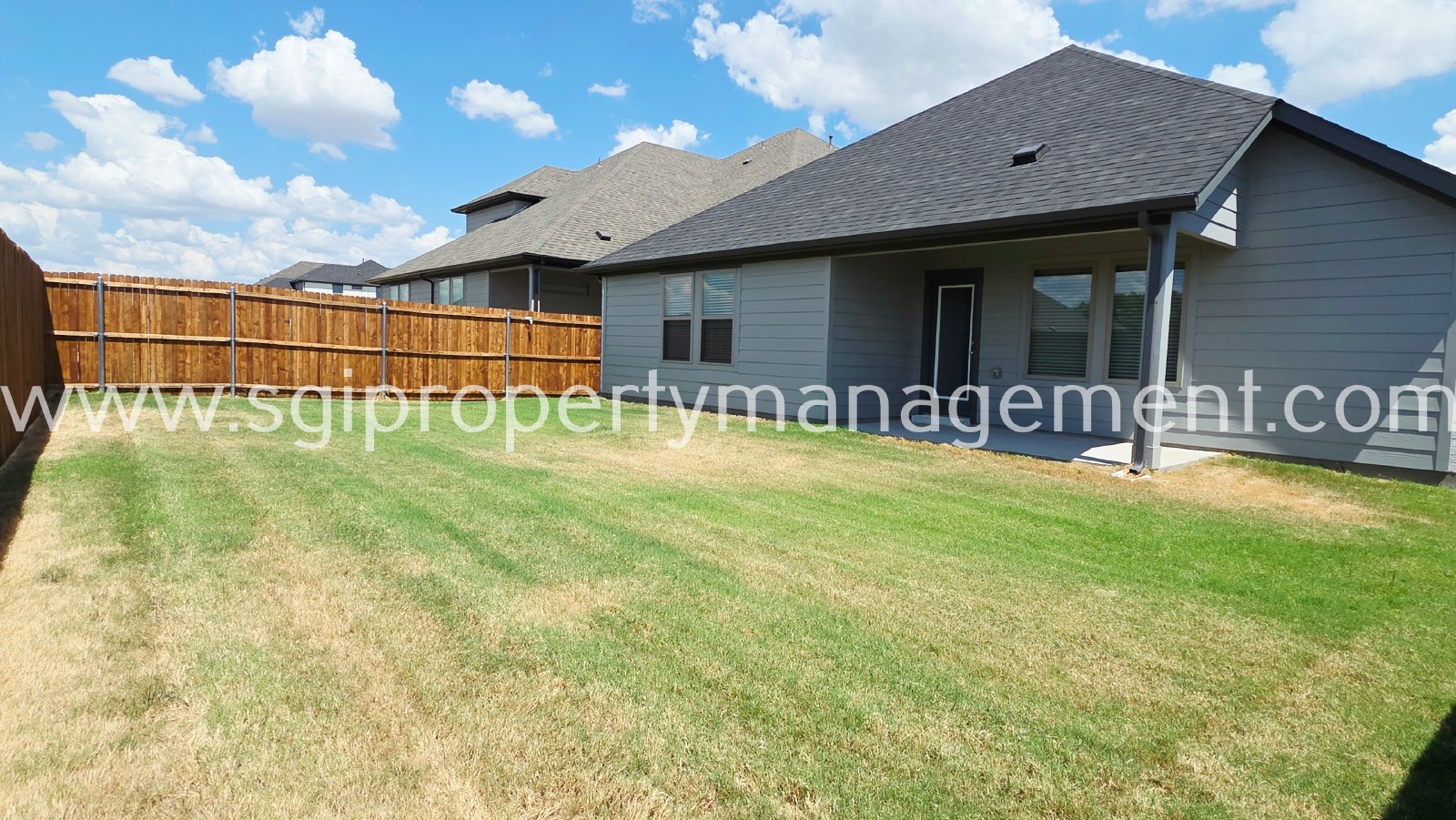 Gorgeous new build ready for move in property image