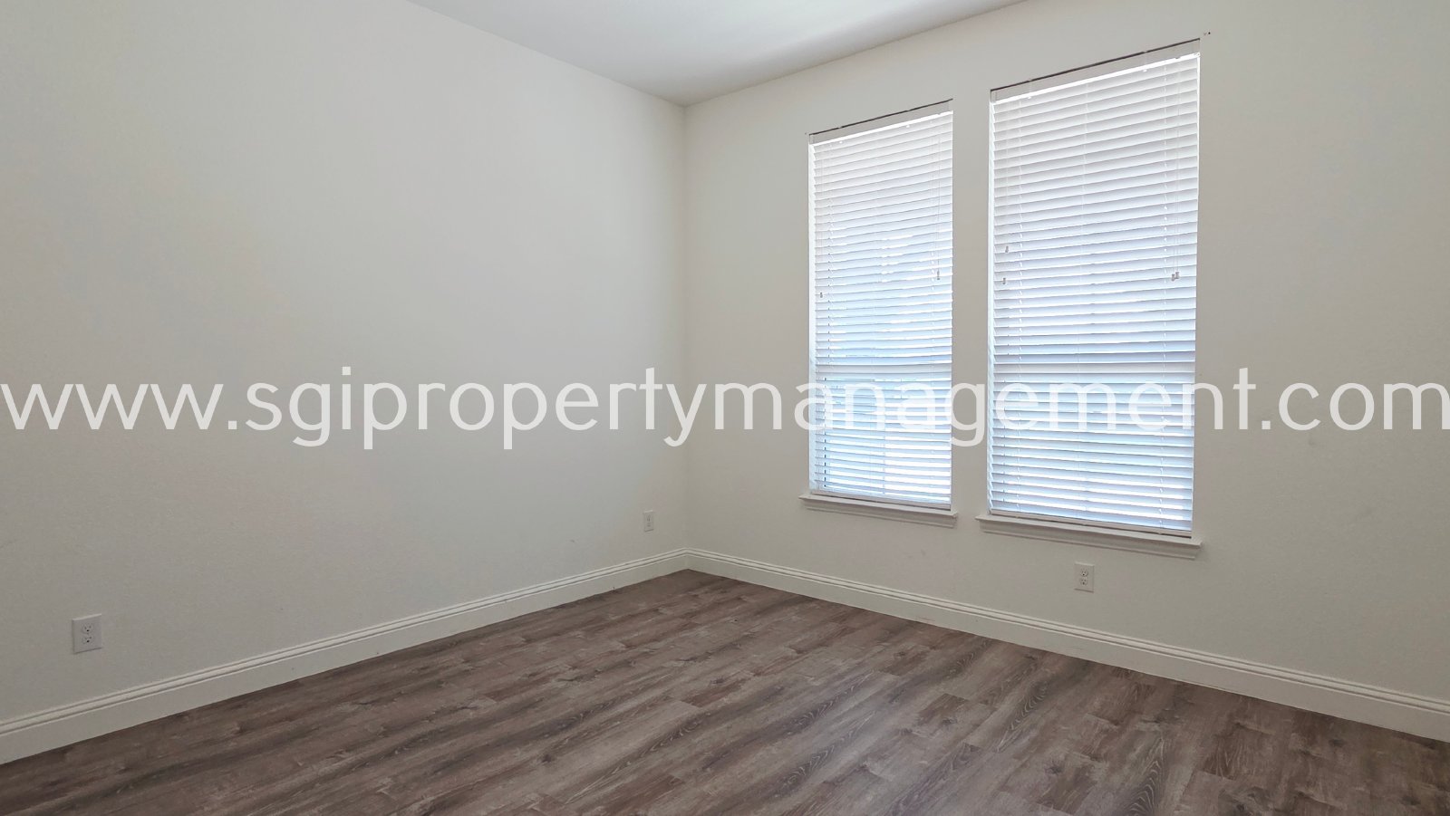 Beautiful home for rent near the Lake! property image