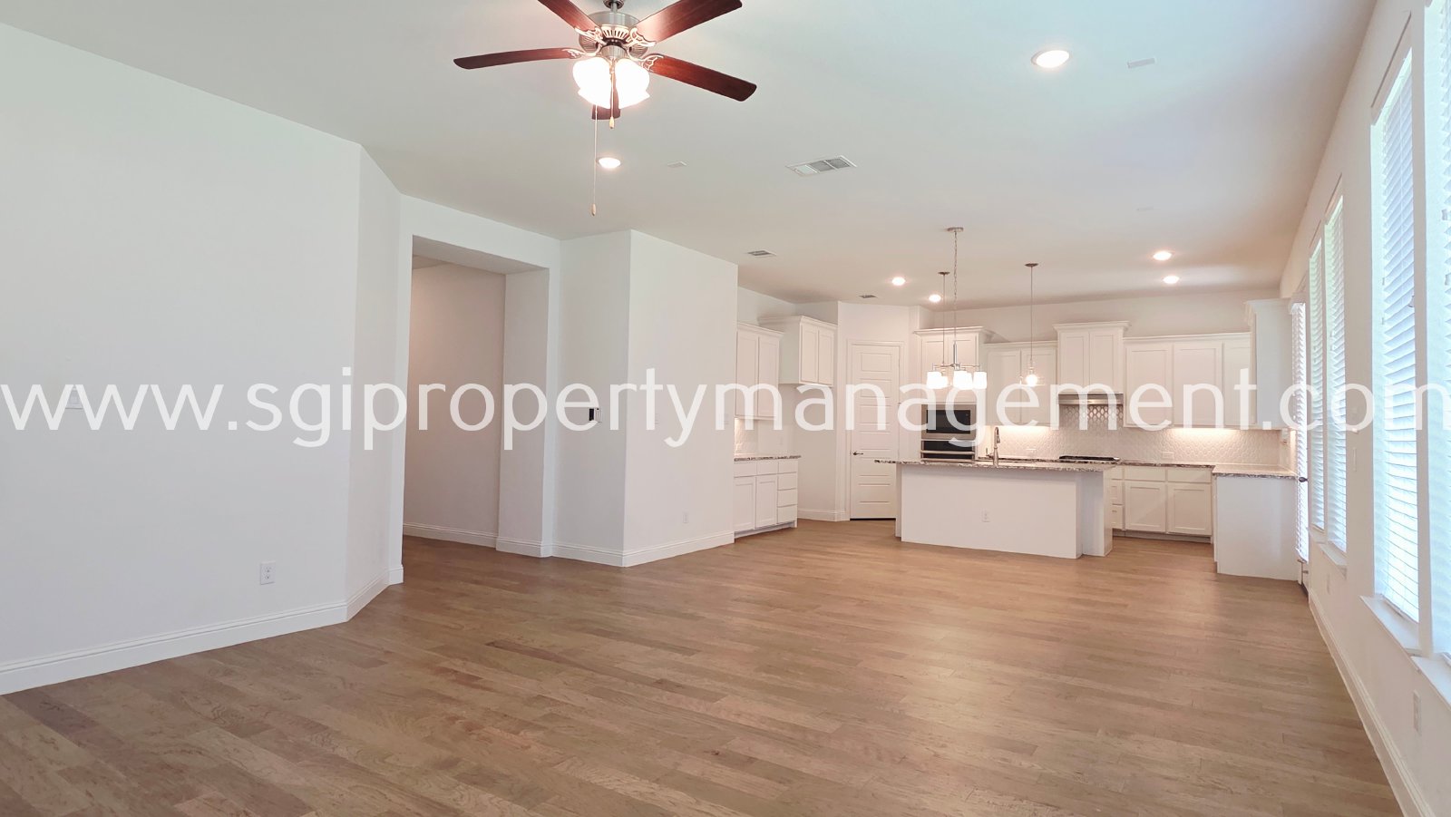 Beautiful home for rent near the Lake! property image
