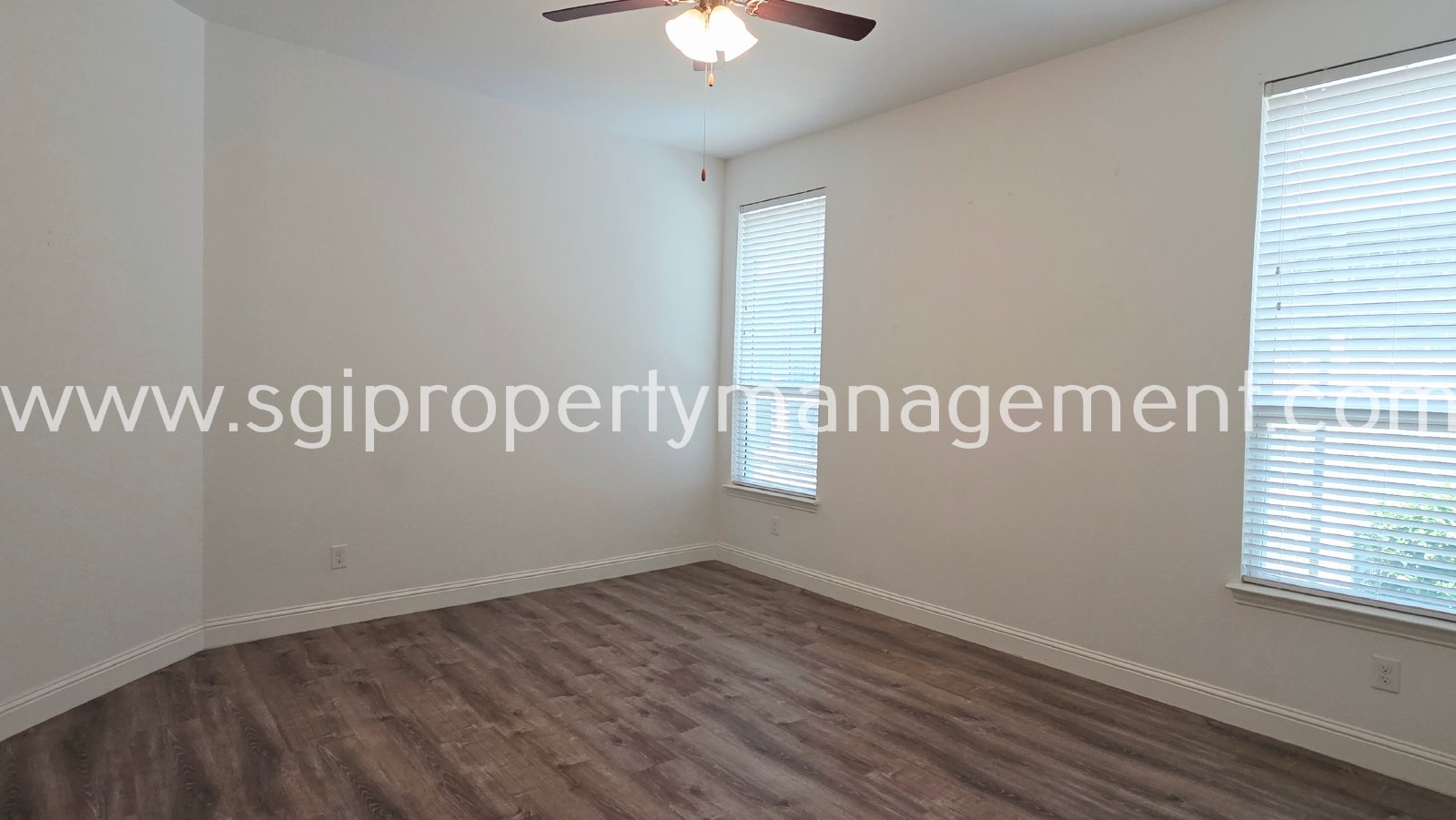 Beautiful home for rent near the Lake! property image