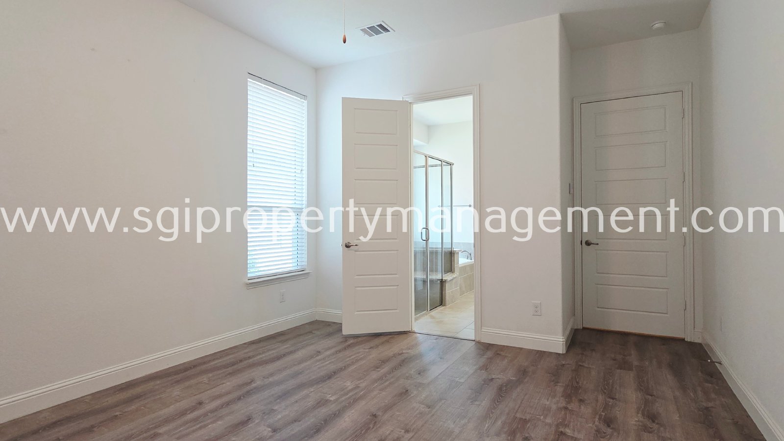 Beautiful home for rent near the Lake! property image