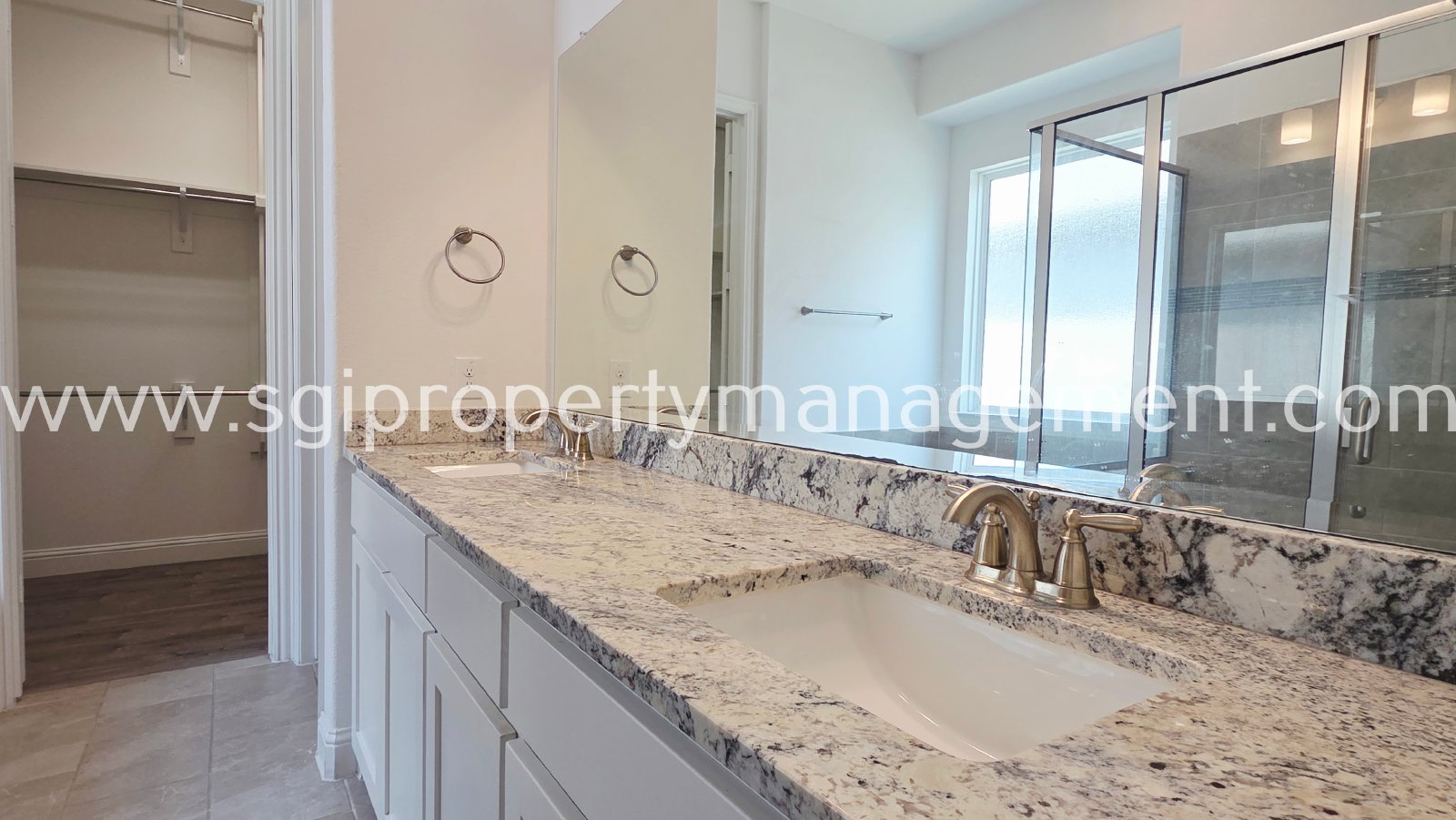 Beautiful home for rent near the Lake! property image