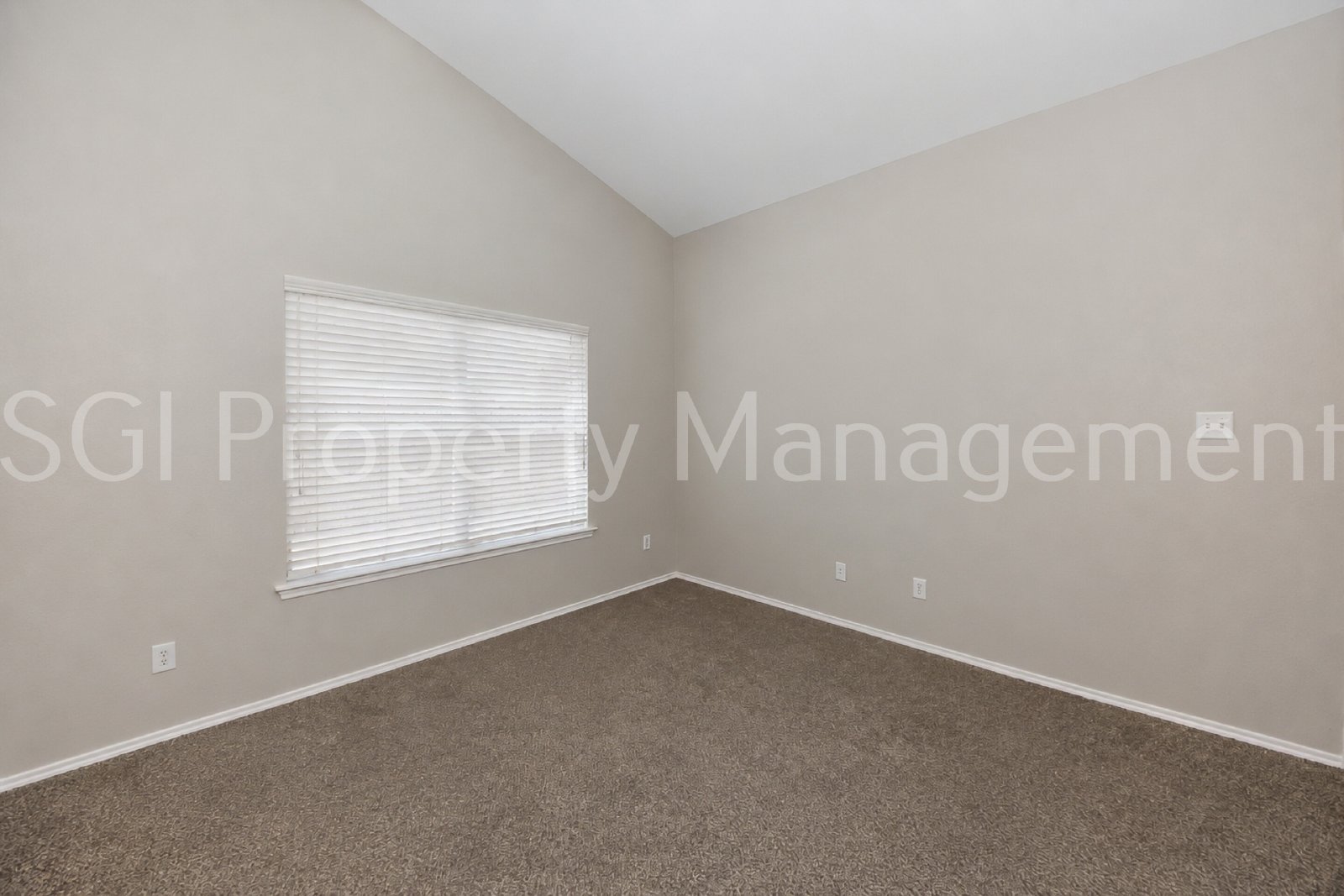 Must see home ready for move in property image