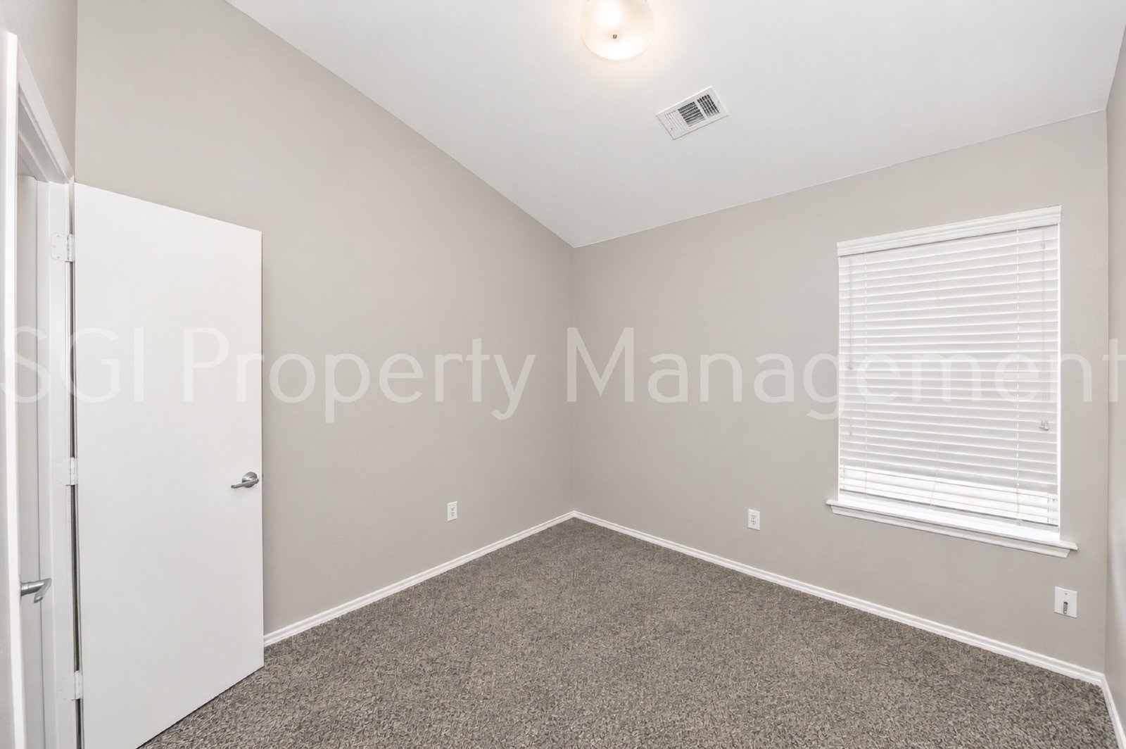 Must see home ready for move in property image