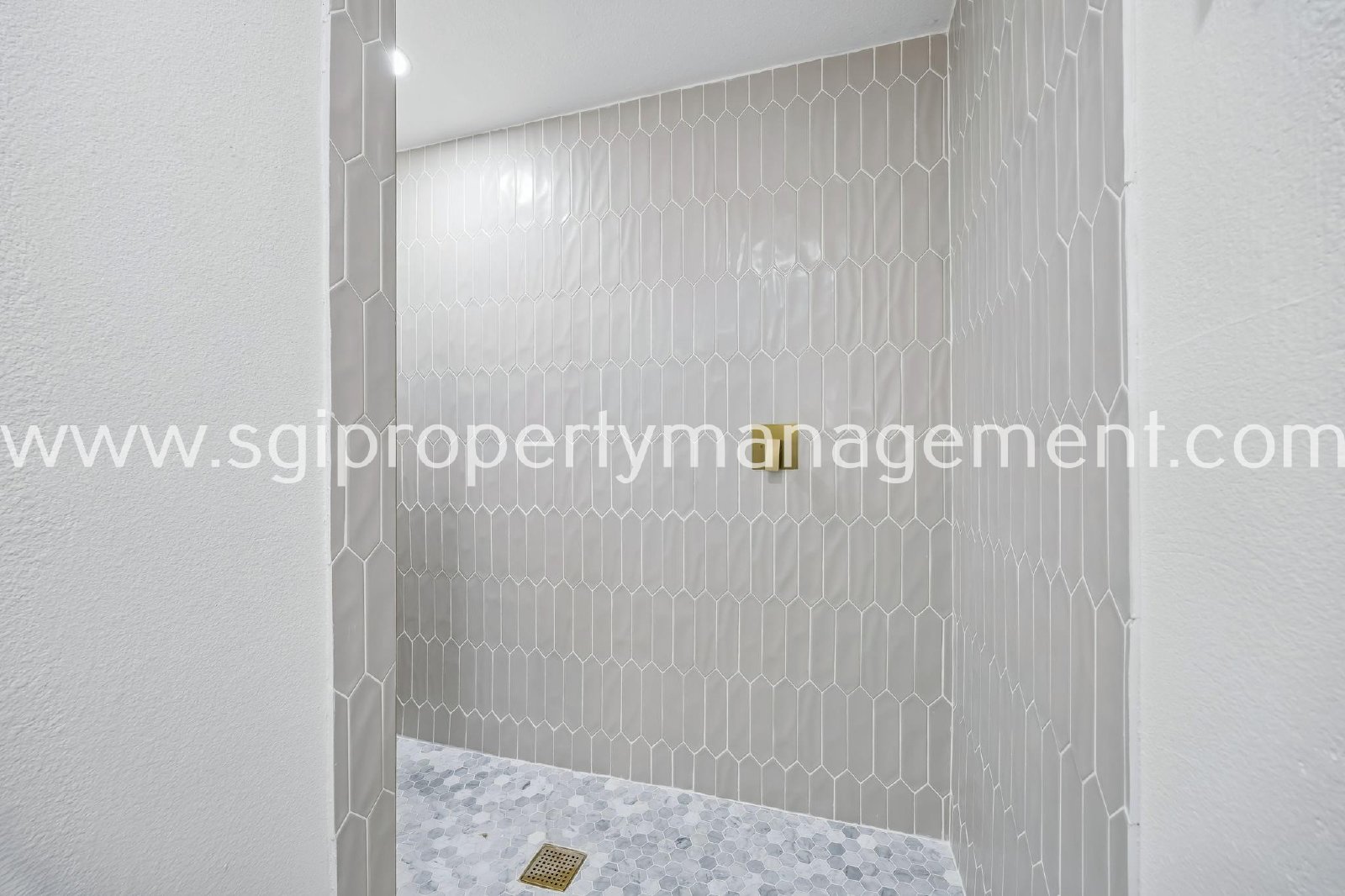 Beautifully, remodeled 4 bedroom home! property image