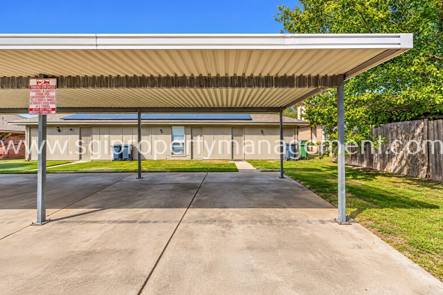 Great 2 bedroom unit of a triplex property image