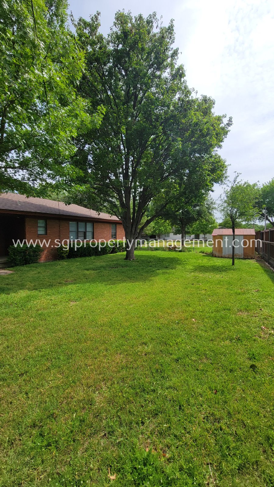 Huge corner lot in Westcliff property image