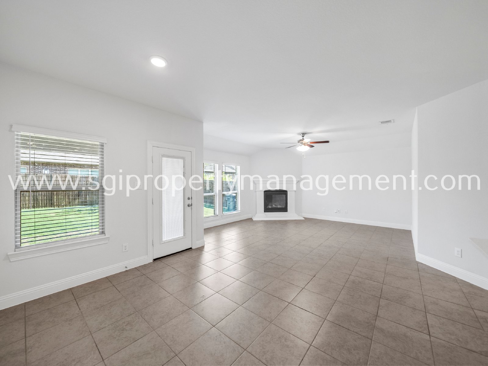 Beautiful 3 bed 2 bath home in Mckinney for rent property image