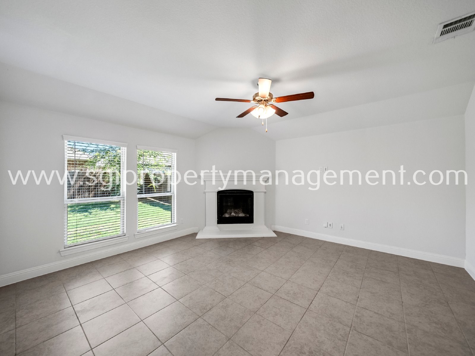 Beautiful 3 bed 2 bath home in Mckinney for rent property image