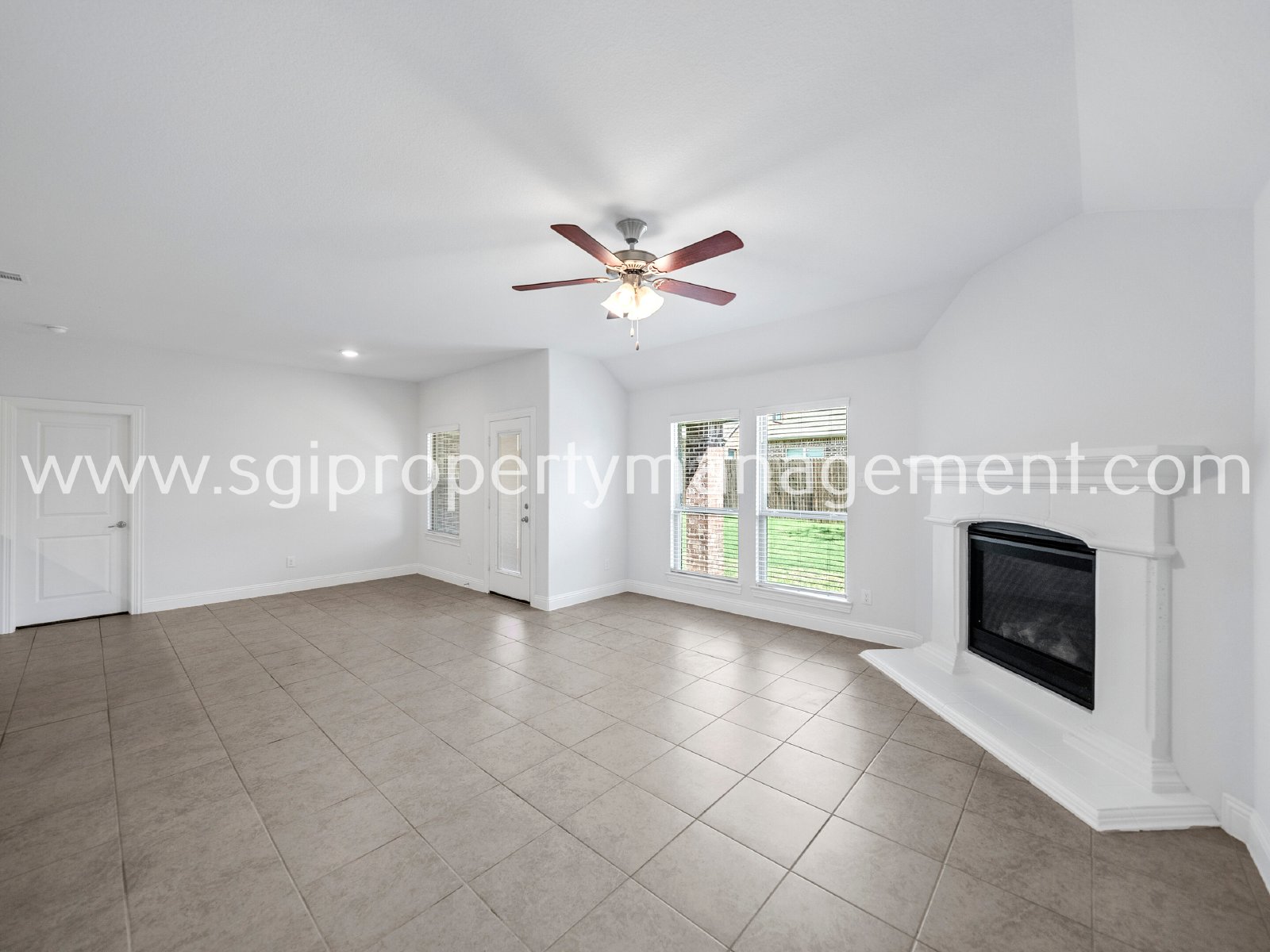 Beautiful 3 bed 2 bath home in Mckinney for rent property image