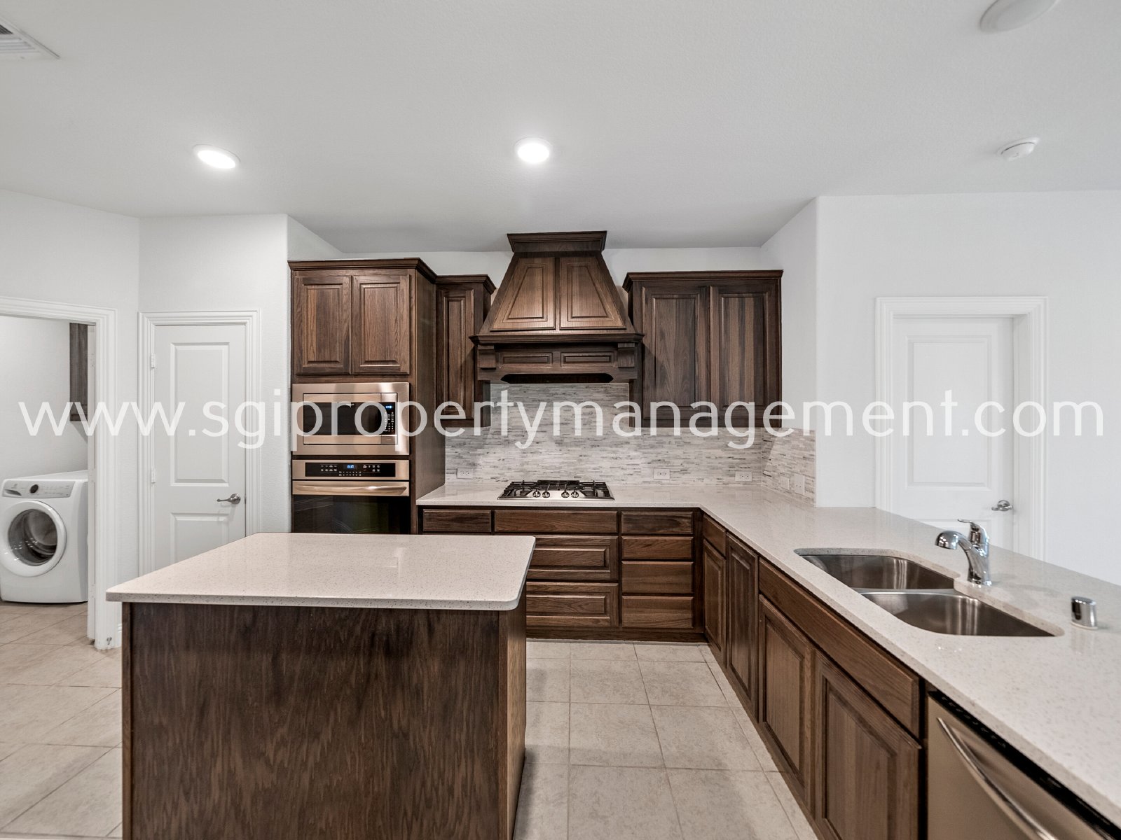 Beautiful 3 bed 2 bath home in Mckinney for rent property image