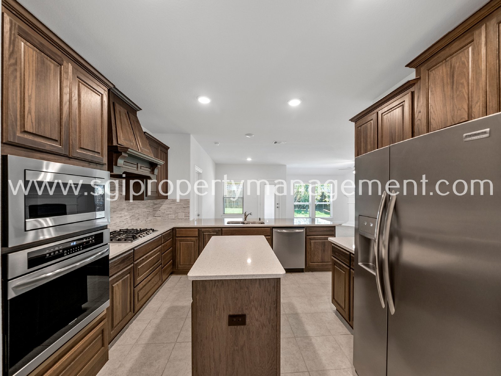 Beautiful 3 bed 2 bath home in Mckinney for rent property image