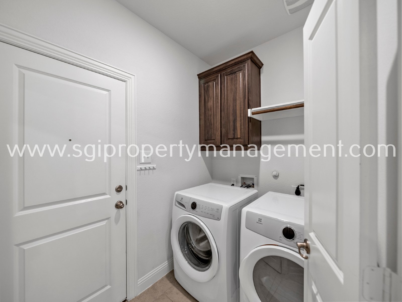 Beautiful 3 bed 2 bath home in Mckinney for rent property image